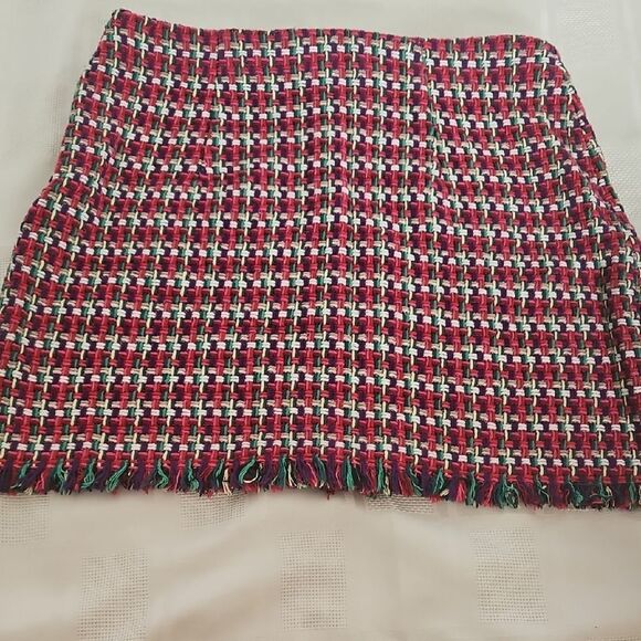 Zara Red and White Embellished Pencil Mini Skirt - Picture 6 of 16